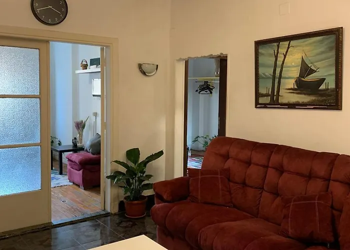 Cozy Stay In Downtown!